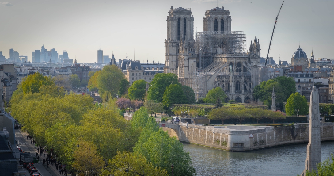 Saint-Gobain pledges to help with the restoration of Notre Dame